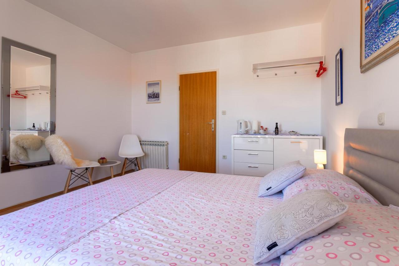Apartments Jakic 1 Hvar Town Exterior foto